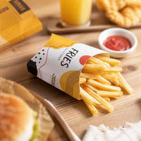 Boîte à frites en carton compostable à fond carré, support pour aliments frits, emballage pour frites de restauration rapide, vente en gros, fourniture d'usine pour comptoirs de café et de snacks
