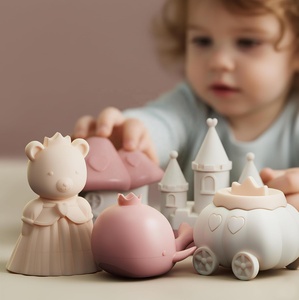 Grand ensemble de jouets de bain en silicone Princesse 2026, 8 pièces pour tout-petits, enfants et bébés, jouets aquatiques pour baignoire, jouets de <span class=keywords><strong>piscine</strong></span> souples et faciles à saisir - Product Image 5