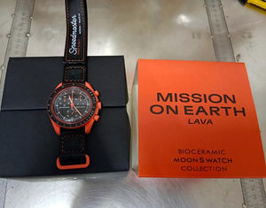 La clásica, elegante y duradera <span class=keywords><strong>caja</strong></span> para relojes de hombre es adecuada para los coloridos diseños de los relojes de cuarzo <span class=keywords><strong>Omega</strong></span>. - Product Image 1