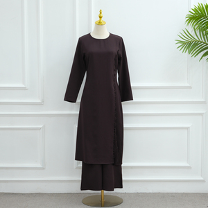 Completo Elegante Musulmano 2 Pezzi 2026 in Offerta Speciale: Tunica Lunga + Pantaloni Larghi - <span class=keywords><strong>Abbigliamento</strong></span> <span class=keywords><strong>Islamico</strong></span> Modesto da Donna con Classico Bordo a Bottoni - Product Image 2