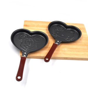 Pan Egg Heart Shape Mini Nonstick Skillet Frying Pan Egg Skillet Omelet Pan Carbon Steel Metal Color Box Plastic Handle Black Color <1L