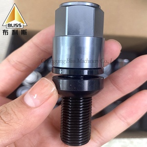 Pièces de course voiture M12 * 1.4 M12X1.4 roue de voiture R03 moyeu en alliage forgé personnalisé 7075 jantes de voiture écrous de roue - Product Image 2