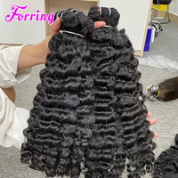 Extensions de cheveux humains bruts vietnamiens en gros, alignés sur les cuticules, super double drawn, bouclés style pixie, en lots