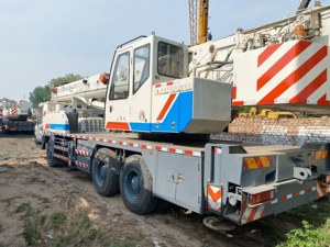 Used <b>Truck</b> Crane Zoomlion 25 Ton Mobile Crane Hydraulic Boom Arm 4x4 <b>Truck</b> <b>Mounted</b> Crane - Product Image 5