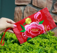 Dompet Koin Kanvas Bordir Gaya Etnik Desain Bunga Peony Besar Tas Clutch Wanita Hadiah Perjalanan Sempurna Liburan
