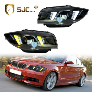 Fari Bicolore SJC Auto per <span class=keywords><strong>BMW</strong></span> <span class=keywords><strong>Serie</strong></span> <span class=keywords><strong>1</strong></span> <span class=keywords><strong>E87</strong></span> E82, Sistema di Illuminazione con DRL Bianco-Giallo Commutabile 04-11, Luci di Direzione - Product Image 1