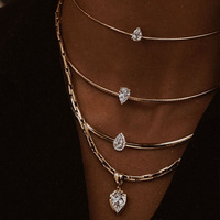 Collier Pendentif Sportif Personnalisé pour Femme en Acier Inoxydable, Design Cœur Carré Ovale, Zircon 4A, Style Européen et Américain