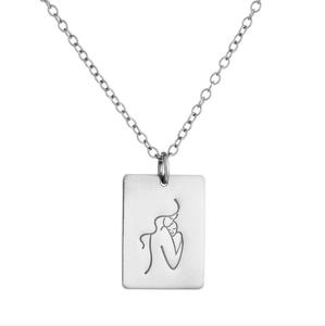 Collar Personalizado Grabado con Arte <span class=keywords><strong>de</strong></span> Líneas <span class=keywords><strong>de</strong></span> Mamá Abrazando a Bebé, Joyería <span class=keywords><strong>de</strong></span> Acero Inoxidable Personalizada, Regalo <span class=keywords><strong>para</strong></span> <span class=keywords><strong>el</strong></span> Día <span class=keywords><strong>de</strong></span> la Madre, Nueva Mamá - Product Image 2