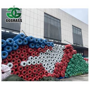 <span class=keywords><strong>Prix</strong></span> de gros Paysage américain <span class=keywords><strong>Gazon</strong></span> artificiel Décoration de jardin Tapis d'herbe douce verte <span class=keywords><strong>Gazon</strong></span> <span class=keywords><strong>synthétique</strong></span> pour arrière-cour extérieure - Product Image 4