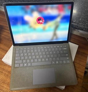 Ordinateur portable Surface haut de gamme 13,5 pouces avec écran tactile, résolution 2K, processeur Intel Core i5 de 7e/8e génération, 8+256 Go - Product Image 1