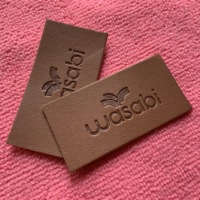 Étiquette en cuir PU pour vêtements en jean de marque personnalisée, best-seller, écologique, gaufrée, à coudre sur un patch en cuir suédé pour jean