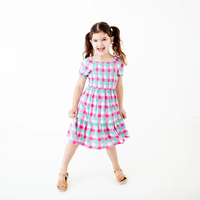 ODM Supply Robe sans manches pour filles Vêtements pour enfants en bambou Robe fumée imprimée au genou motif dessin animé