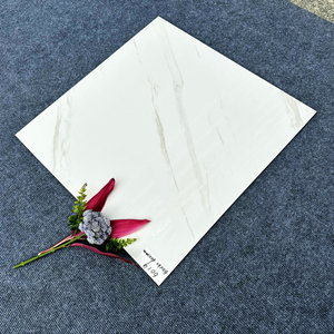 Azulejos de porcelana de <span class=keywords><strong>gres</strong></span> cerámico pulido blanco de Carrara de 8mm 60x60cm diseños modernos para habitaciones y paredes interiores - Product Image 5