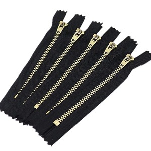 Chất lượng cao tùy chỉnh bạc & đen trắng Close-end dây kéo CuộN <span class=keywords><strong>4</strong></span> #5 #8 # dây kéo kim loại cho quần áo và túi xách - Product Image 2