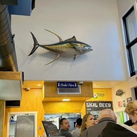 Art mural 3D réaliste en résine de thon Sculpture de poisson peinte à la main vibrante salon côtier bar de plage décor de restaurant de fruits de mer