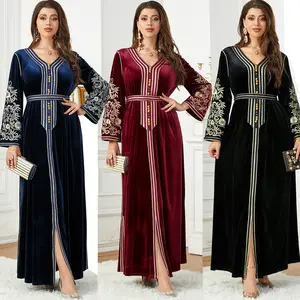 New Handmade Customized Luxury Robe Gowns Dresses Dubai Muslim Turki Beaded Embroidered Robe Islamic Velvet Split Women's