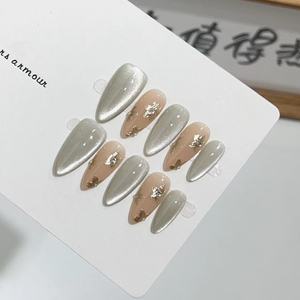 Fragrance de roses blanches, larmes de sirène, diamants en forme de goutte d'eau, <span class=keywords><strong>ongles</strong></span> press-on faits main, inspirés par la lune éthérée et apaisante. - Product Image 2