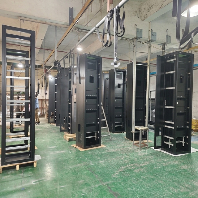 Custom Outdoor Electrical Cabinet IP65 Waterproof Telecom Enclosure Server Rack Cabinet for Power Distribution
