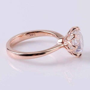 <span class=keywords><strong>Bague</strong></span> en moissanite taille ronde de 8,5 mm 2,5 ct à sertissage à griffes à 8 branches en <span class=keywords><strong>or</strong></span> rose 14 carats pour <span class=keywords><strong>femme</strong></span> - Product Image 3