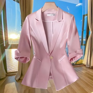 ชุดสูทแฟชั่นสำหรับผู้หญิงทรงเข้ารูป แขนสามส่วน สีพื้น ติดกระดุมเม็ดเดียว สไตล์มืออาชีพ - Product Image 2