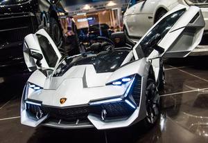 儿童电动车四轮皮带遥控充电婴儿车男孩女孩儿童玩具车可以坐在童车里 - Product Image 5