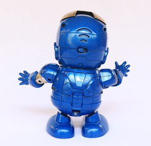 Figurine super hero dance <span class=keywords><strong>robot</strong></span> steel man avec son the light action figurines <span class=keywords><strong>meilleur</strong></span> cadeau de noël à piles - Product Image 5