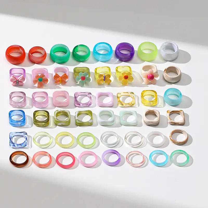 Nuovo anello a farfalla in resina stile coreano 2022 in colori caramella-accessorio a mano carino e personalizzato all'ingrosso per le donne