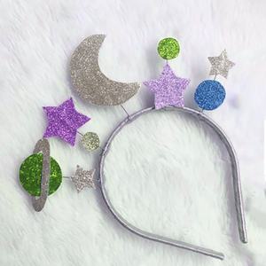 Serre-tête pour enfants en forme de lune et étoile, avec paillettes colorées, taille unique, idéal pour les fêtes d'anniversaire (vente en gros) - Product Image 1