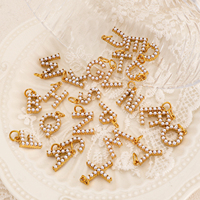 Collier Pendentif Alphabet en Perles Plaqué Or 18K, Acier Inoxydable Étanche, 26 Breloques Lettres Initiales pour la Fabrication de Bijoux (Vente en Gros)