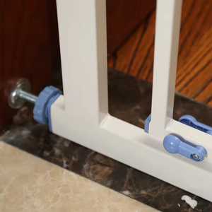 Rambarde d'<span class=keywords><strong>escalier</strong></span> transfrontalière rétractable en plastique pour bébé et animaux de compagnie avec ensemble de clôture de sécurité pour enfants de conception rétractable - Product Image 2