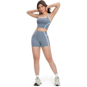 Conjunto Deportivo de Dos Piezas para Mujer, Top Deportivo Gris con Espalda Cruzada, Shorts de Cintura Alta con Efecto Levanta Glúteos, Ropa de Yoga y Gimnasio con Detalles en Contraste - Product Image 6
