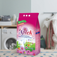 Lessive en poudre pour couleurs, lavage à basse température, bonne odeur, détachant