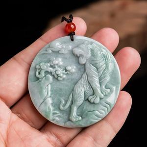 Pendentif en jadéite naturelle UNISEXE vert clair style chinois classique Tigre design original Cadeau avec certificat d'évaluation DW34 - Product Image 3