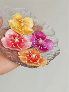 Patch brodé thermocollant personnalisé en gros pour vêtements, patch fleur brodé personnalisé avec sequins - Product Image 3