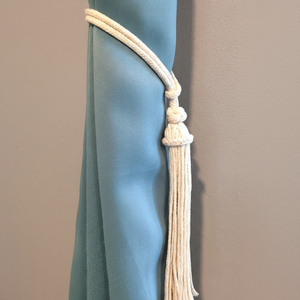 Abrazaderas de Cortina de Algodón de Lujo con Borlas: Sujetador de Cortinas Color Crudo - Product Image 1