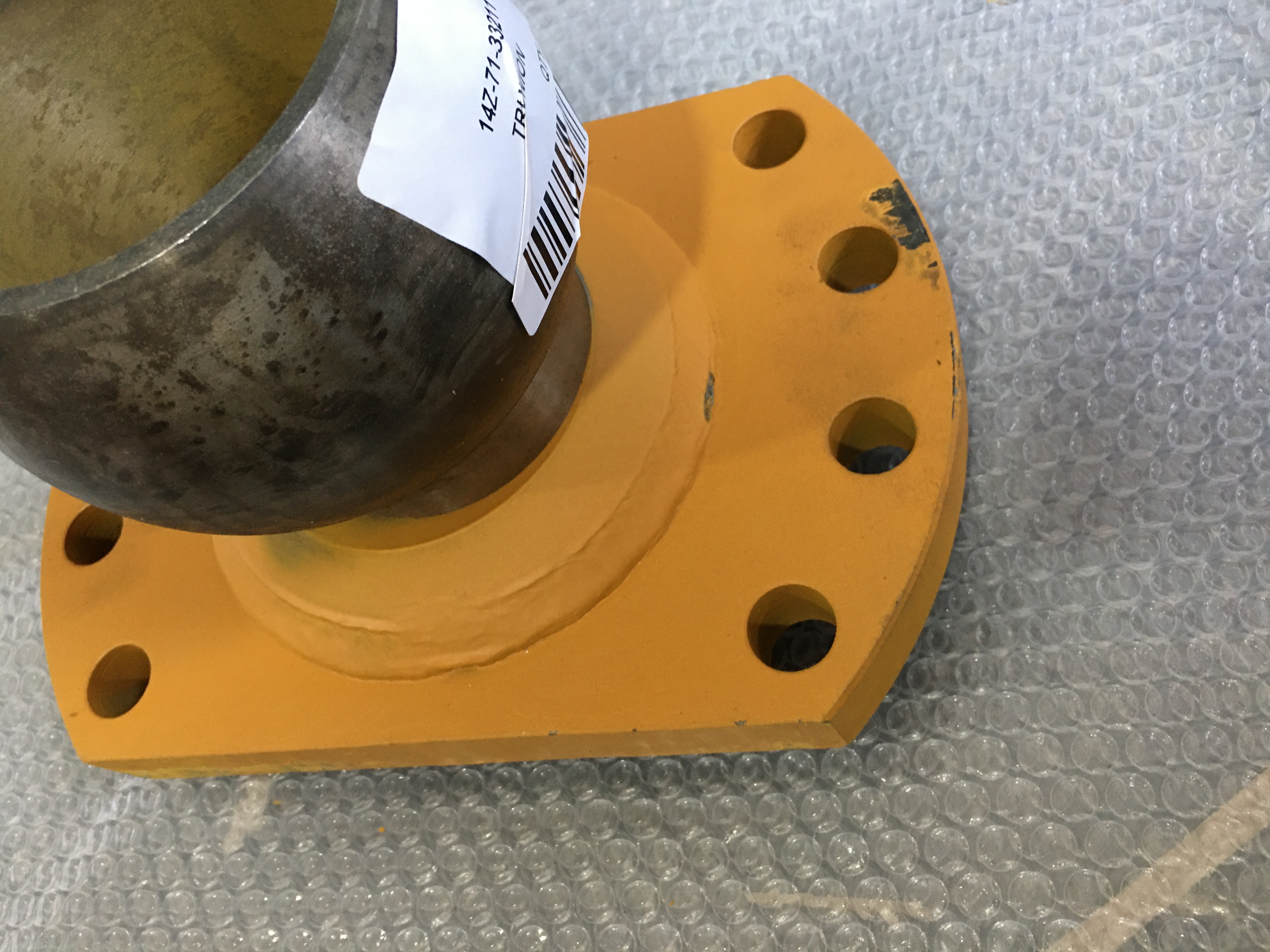 yun12  Trunnion for D65PX-12, D85ESS-2, D65E-12 Bulldozers