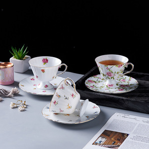 Nhà Máy Bán Buôn Phong Cách Châu Âu Nhỏ Tươi Vàng Biên Giới Hoa Vườn Buổi Chiều Tea Cup Tấm <span class=keywords><strong>Set</strong></span> Hoa Trà - Product Image 2