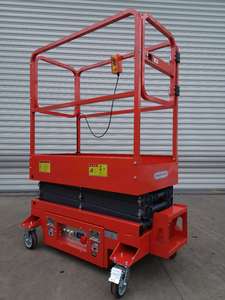 Plateforme élévatrice à ciseaux manuelle mini 300 kg 3 mètres 3,9 mètres - Product Image 3