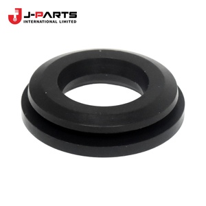 แผ่นปิดท่อทางเข้าเชื้อเพลิงสำหรับเครื่องยนต์โตโยต้าไฮเอซ LH103 ปี 1993-1998 รุ่น 77397-95J01 - Product Image 1