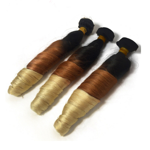 Fasci di capelli umani vergini brasiliani all'ingrosso di colore ombre, estensioni dei capelli ombre a tre tonalità, tessuto dei capelli del ricciolo della caramella 1b/31/613 - Product Image 1