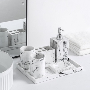 Ensemble de salle de bain marbré 6 pièces, distributeur de savon et porte-brosse à dents, cadeau pour femmes et hommes, ensemble d'accessoires de salle de bain en résine - Product Image 5