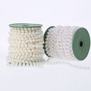 Cadena de guirnalda con cuentas de perlas de imitación DIY redondas de 8mm y 20 metros para boda, decoración colgante para interiores, adornos de vacaciones - Product Image 1