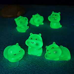 Figurines en résine d'hippopotame majestueux et éblouissant, lumineuses dans le noir, pour la décoration intérieure – Nouveauté très prisée - Product Image 4