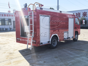Prix compétitif, camion de pompiers DFAC 3000L, réservoir d'eau de 3 tonnes, véhicule de lutte contre l'incendie pour le service d'incendie municipal - Product Image 5