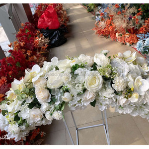 Pannello Della Parete del fiore <span class=keywords><strong>Fiori</strong></span> Artificiali <span class=keywords><strong>Bianco</strong></span> Rosa Romantico Floreale Sullo <span class=keywords><strong>Sfondo</strong></span> di Nozze <span class=keywords><strong>Sfondo</strong></span> Decorazione