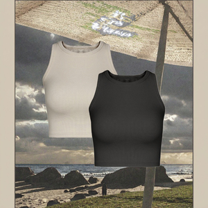 Venta al por mayor de tops de verano de algodón transpirables para mujer, chalecos casuales acanalados sin mangas con cuello redondo, tops cortos de punto. - Product Image 3