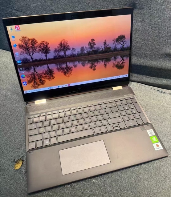 Spectre X360 Convertible 15-d Intel Core I7 10th Generation MX250 16gb Ram Ddr4 15.5 Inch