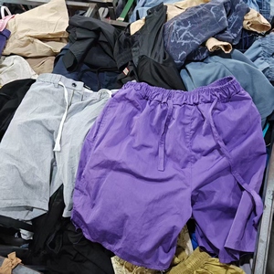 Vêtements <span class=keywords><strong>d</strong></span>'<span class=keywords><strong>occasion</strong></span> en gros, lots mixtes pour hommes : shorts de plage, maillots de bain <span class=keywords><strong>d</strong></span>'été, caleçons de bain, shorts de <span class=keywords><strong>surf</strong></span> - Product Image 3