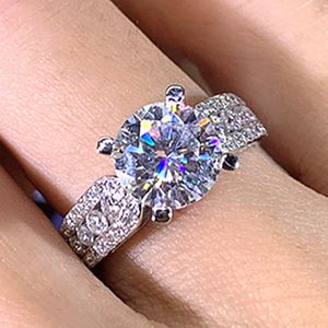 Anello da donna con cristalli di zircone a quattro punte, classico, per fidanzamento, matrimonio, gioielli quotidiani, regalo - Product Image 2