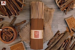 ธูปอบเชยแท้ 100% ผงเปลือกอบเชย ปลอดภัยต่อสิ่งแวดล้อม ทำด้วยมือ กลิ่นหอมอ่อนโยน สำหรับใช้ทางศาสนา ขายส่ง เวียดนาม - Product Image 3